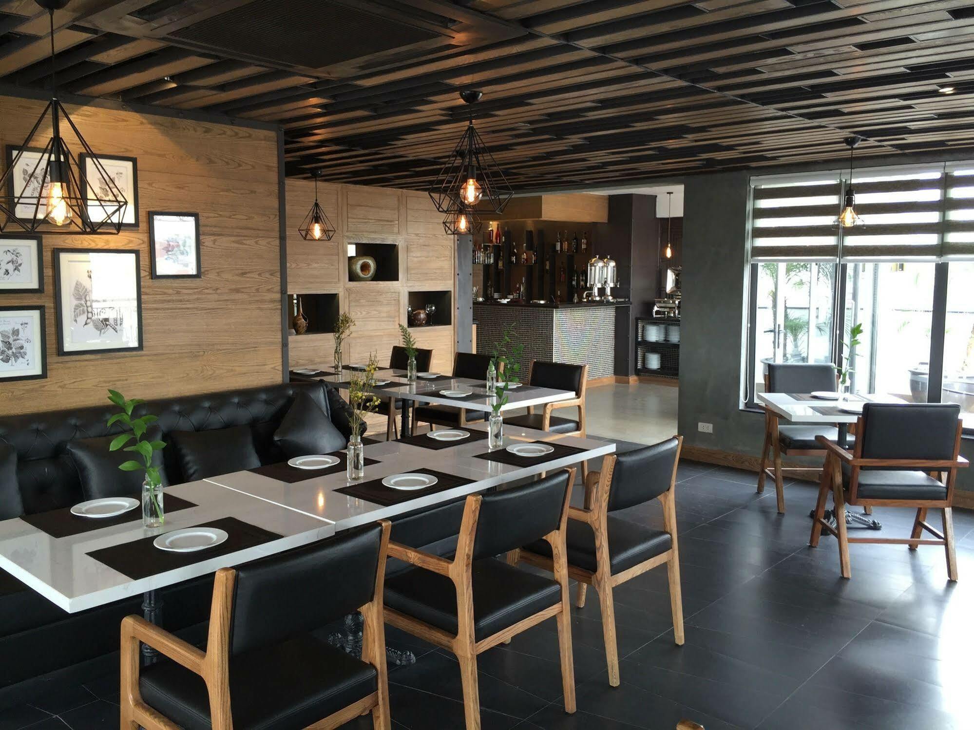 Bespoke Trendy Hotel Ханой Екстериор снимка